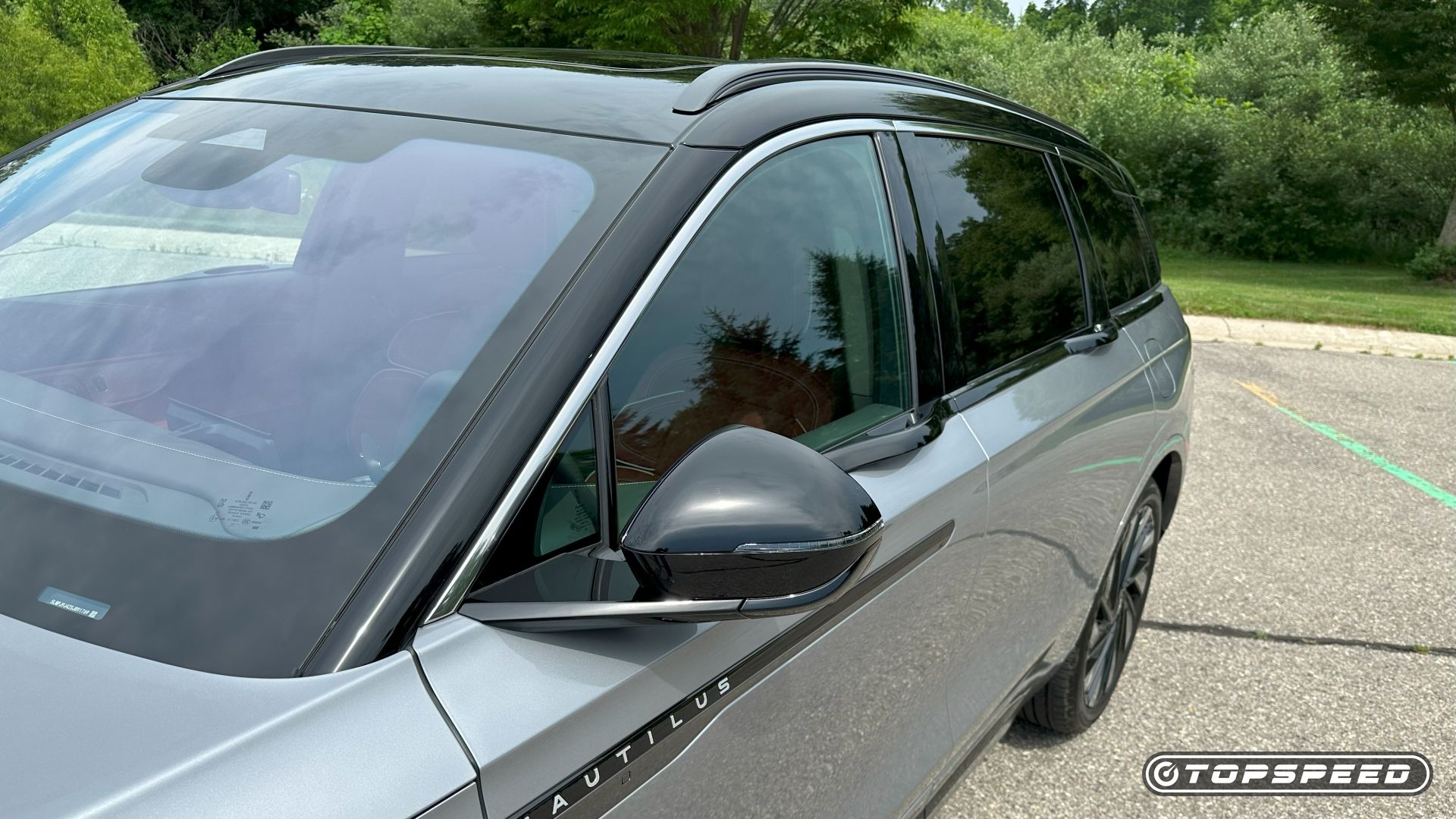 2025 Lincoln Nautilus Black Label AWD -- Side