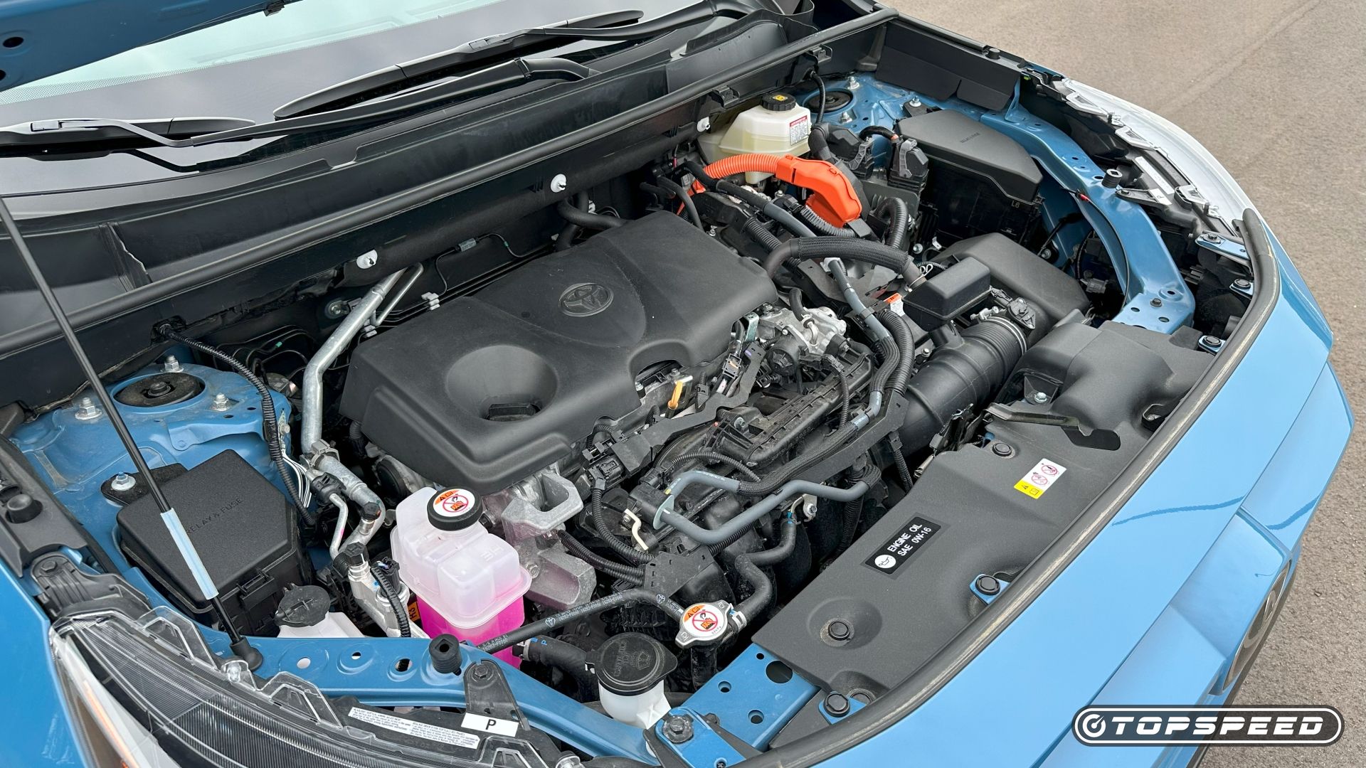 2025 Toyota RAV4 XSE All-Wheel Drive Engine 02