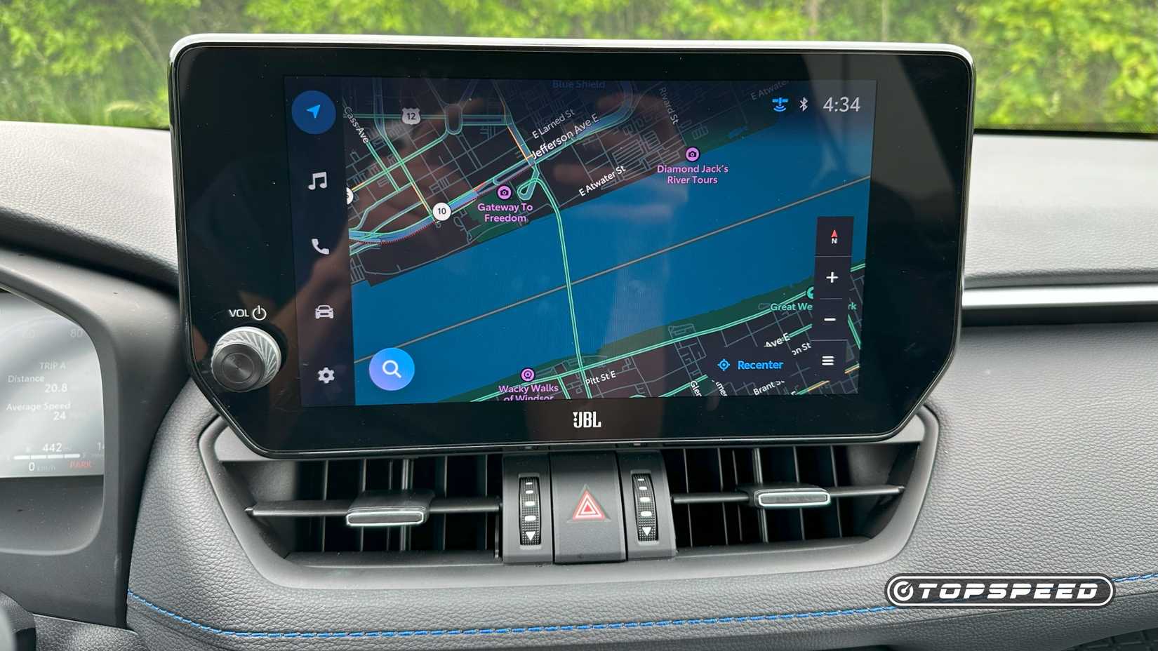 2025 Toyota RAV4 XSE All-Wheel Drive Touchscreen 02