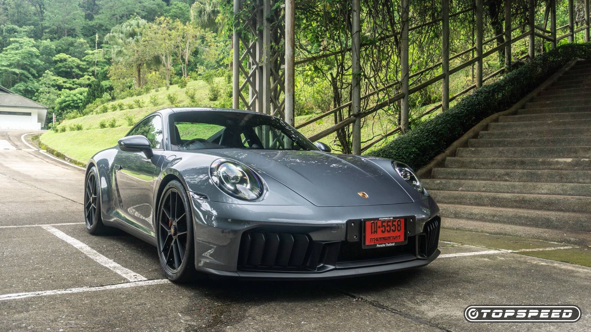 Front 3/4 view of the 2025 Porsche 911 Carrera GTS