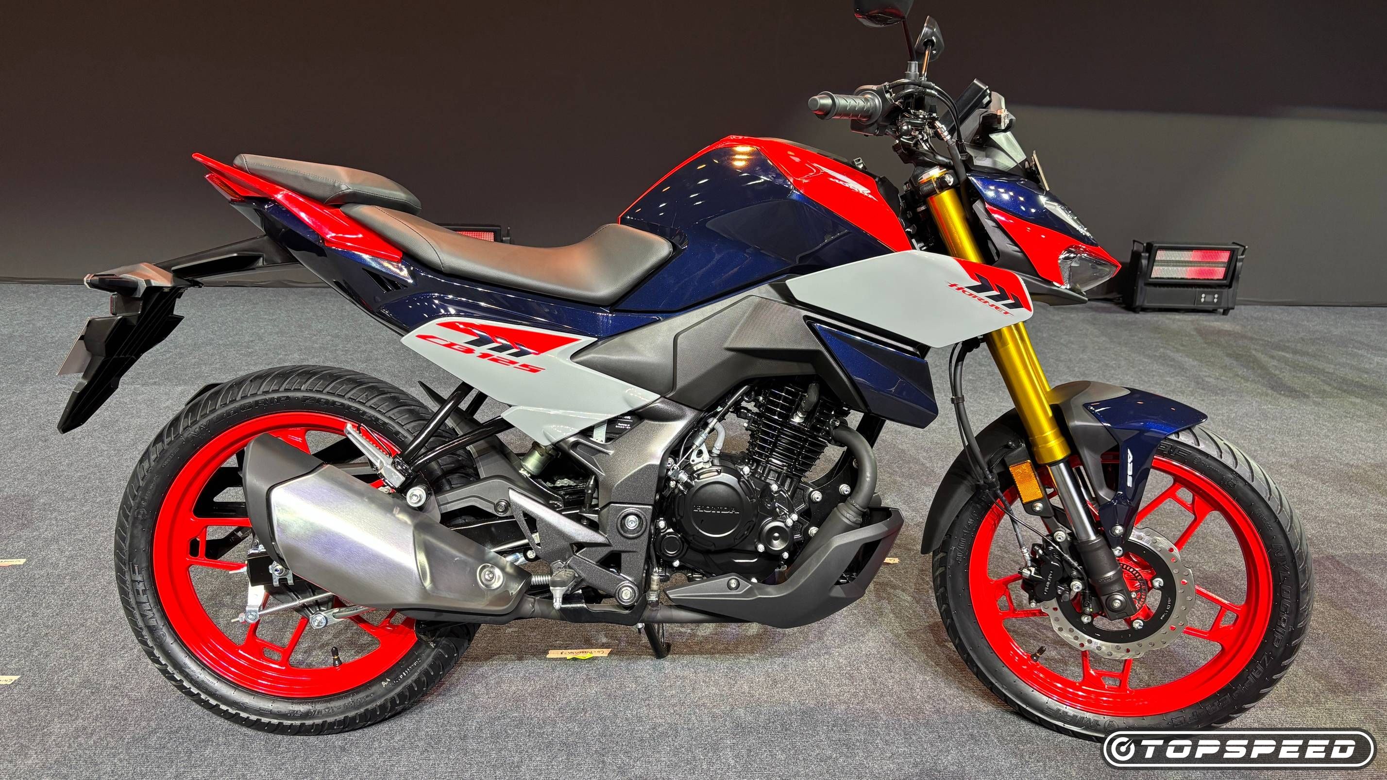 The Japan-Spec Kawasaki Ninja ZX-4R Will Leave You Green