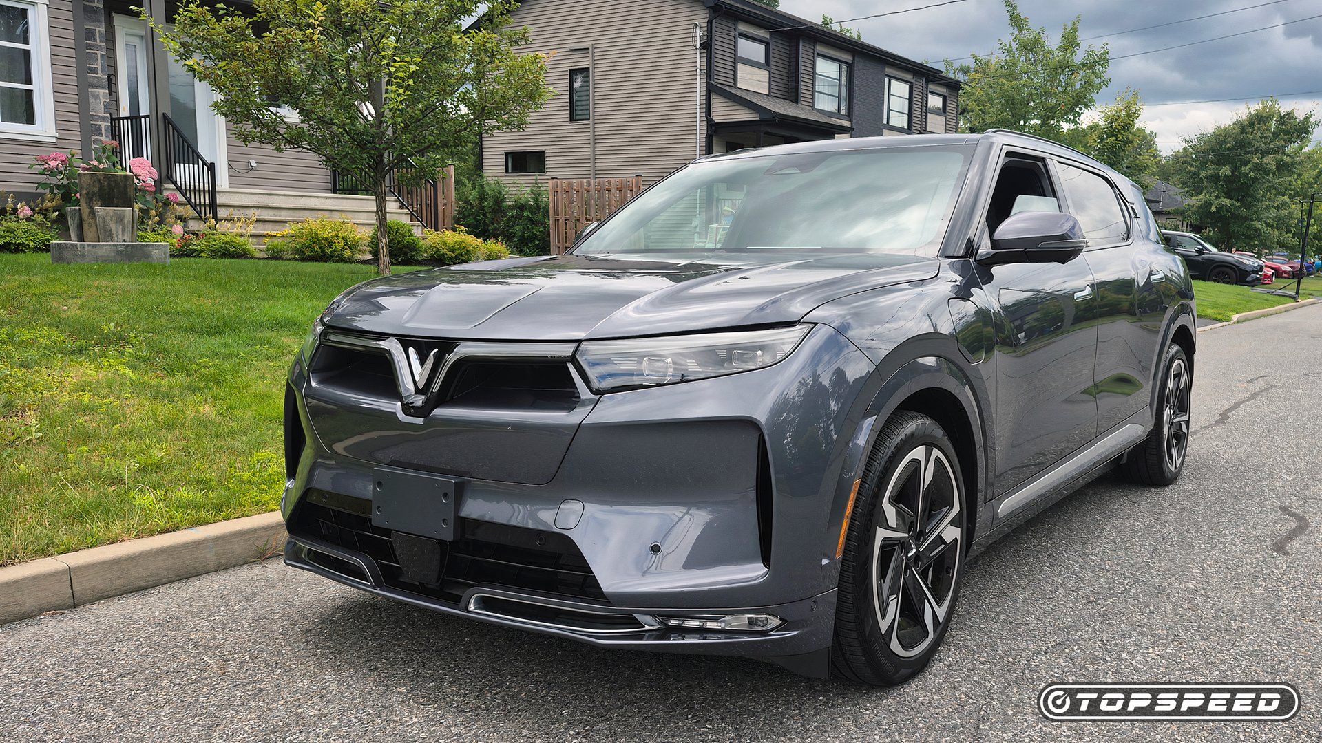 2025 VinFast VF 9 TopSpeed 1-1