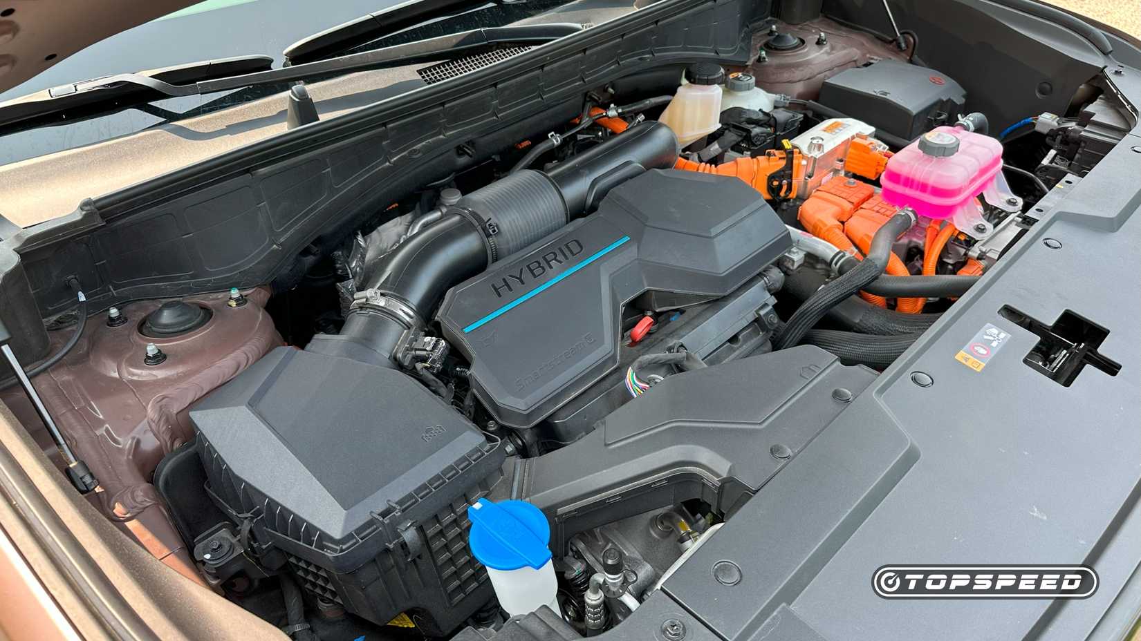 2025 Hyundai Santa Fe Hybrid -- Engine 04