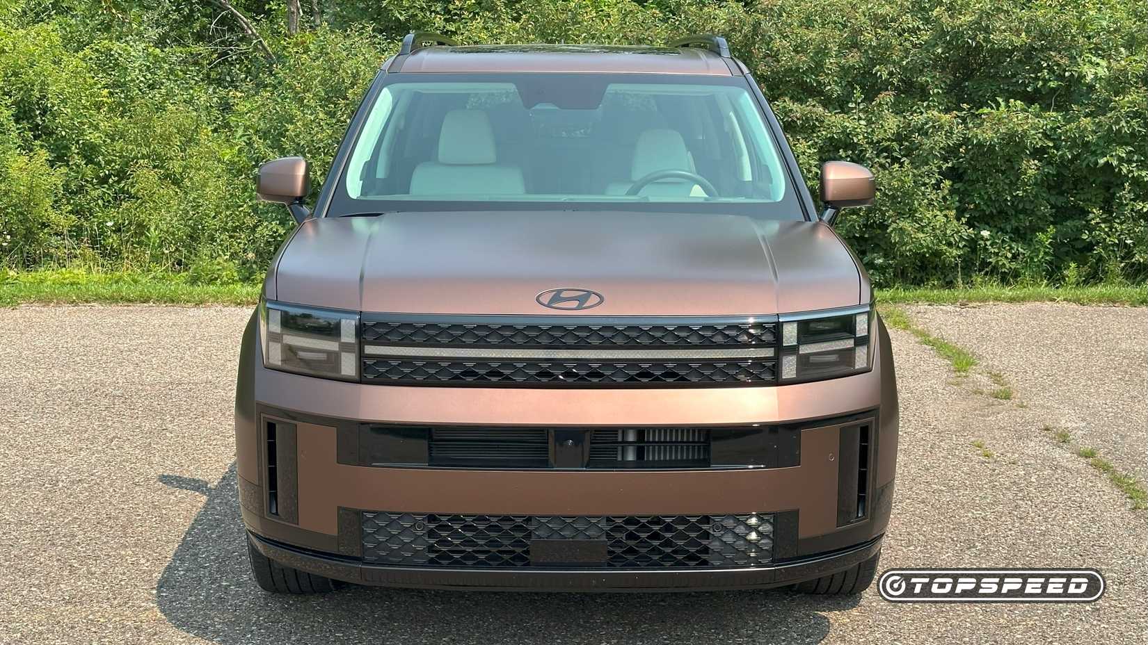 2025 Hyundai Santa Fe Hybrid -- Grille