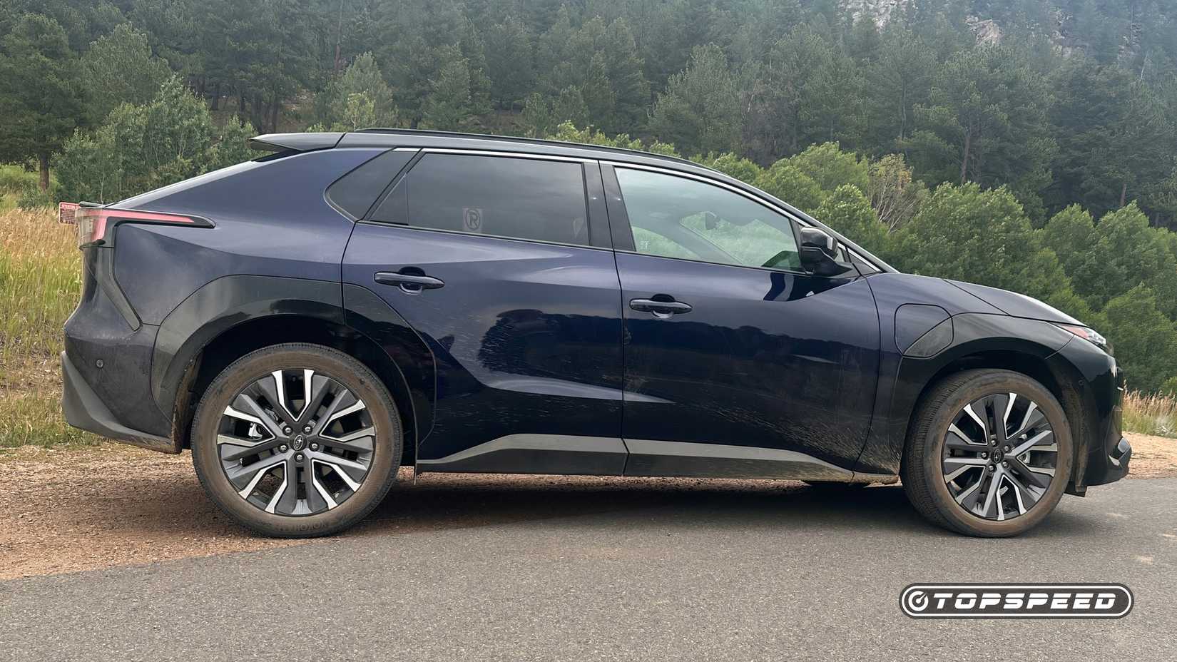 2026 Subaru Solterra profile